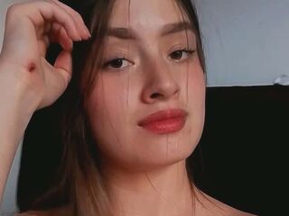 naked cam girl fingering pussy KendalCortes