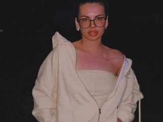 camgirl shaving pussy KimbraHammon