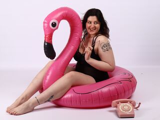 naughty camgirl masturbating with vibrator KiraKovall