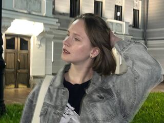 masturbating webcam girl KrissyJn