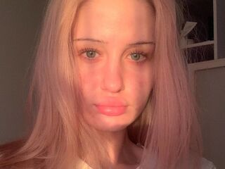 hot cam girl KyungMikes