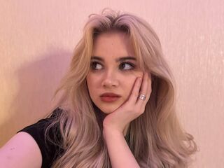 chat room picture LatoyiaCanpos