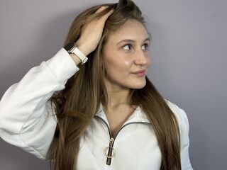 camgirl porn web cam LatrinaBrounson