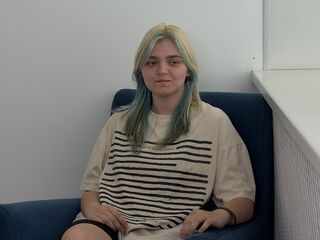 free live webcam LauriMagnie