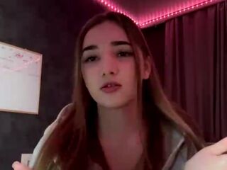 adult live cam LaurynKendell