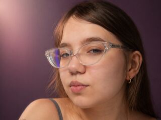 beautiful girl LaviniaSele