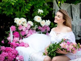 nude webcam girl pic LeaNicole