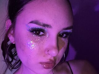 naked cam girl masturbating LeandraJellison