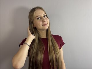 hot naked webcam girl LeolaHunkins