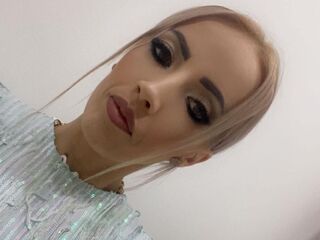 camwhore masturbating with dildo LillySun