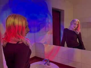 camgirl porn cam LucilleWiste