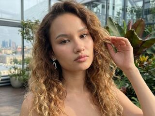 girl cam live MaliaUcci