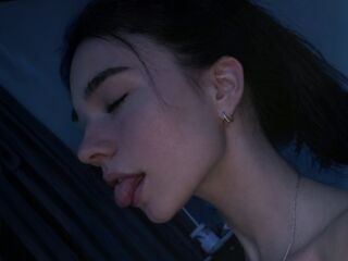 camgirl playing with sex toy MelbaStraub