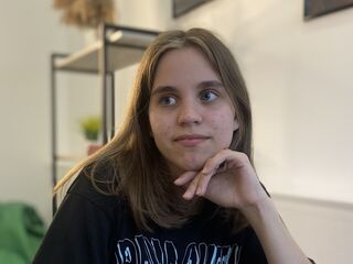 camslut webcam video MelisaVonk