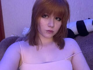 camgirl fingering wet pussy MiSokimo