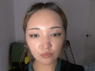 hot cam girl masturbating MiaChinessa