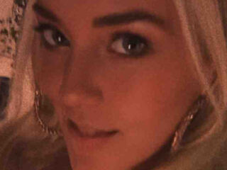 strip tease show MissConly