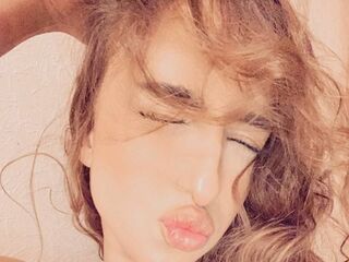 hot girl webcam picture MyraRidler