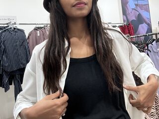 adult live webcam NainaSingh