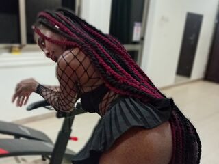 camslut showing pussy NayaVella