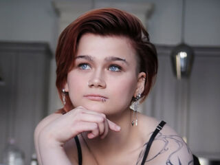 cam strip tease PeachAveline