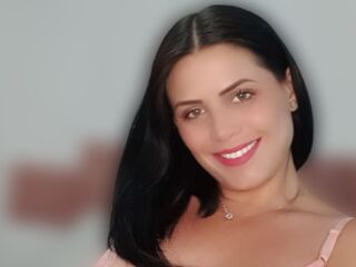 cam girl playing with sextoy PriCamargo