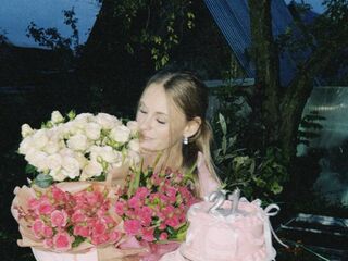 camgirl porn web cam SharlynHazelton