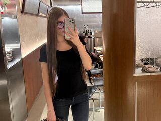beautiful camgirl SidneyCape