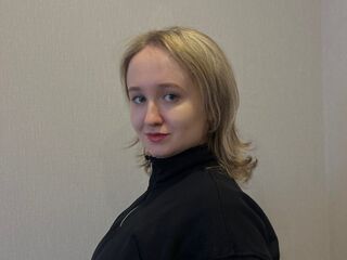 cam girl live webcam video SuzannKernes