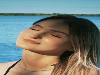 hot camslut VerlineBurth