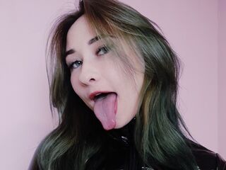 free adult cam VikaCheers