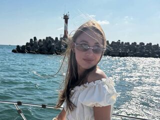 naughty webcamgirl YaekoBrowers