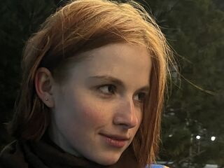 live striptease YumiMee